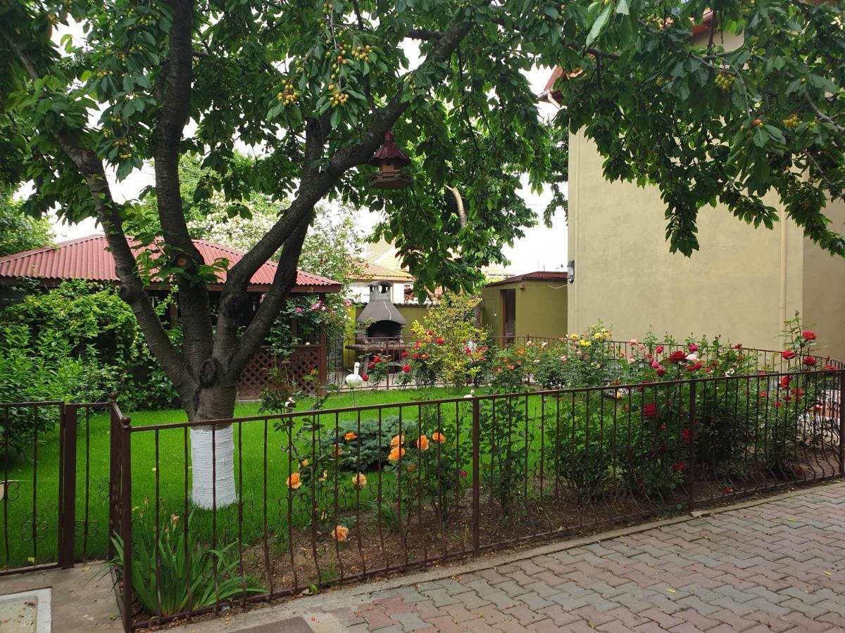 Două Mai Villa Mugur מראה חיצוני תמונה