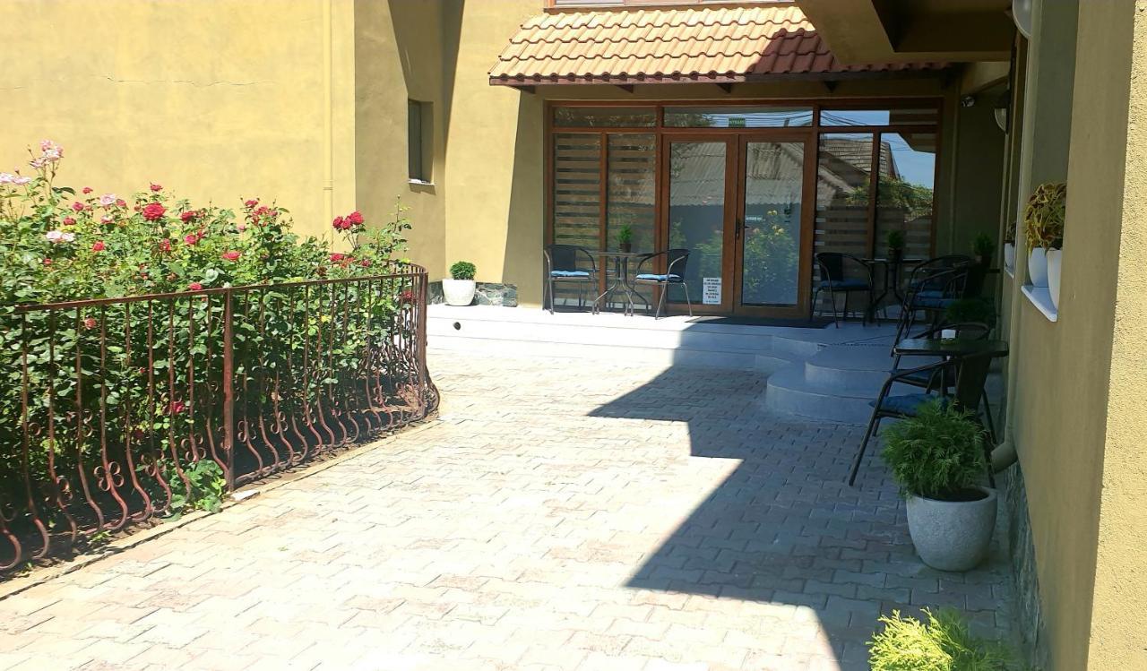 Două Mai Villa Mugur מראה חיצוני תמונה