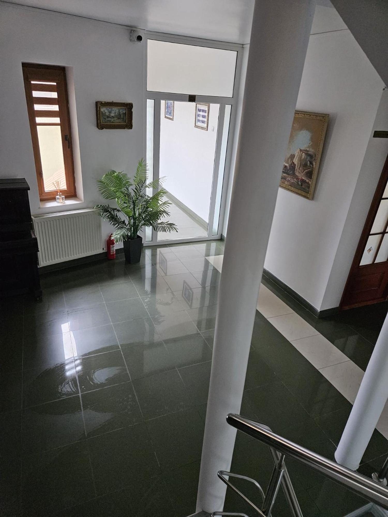 Două Mai Villa Mugur מראה חיצוני תמונה