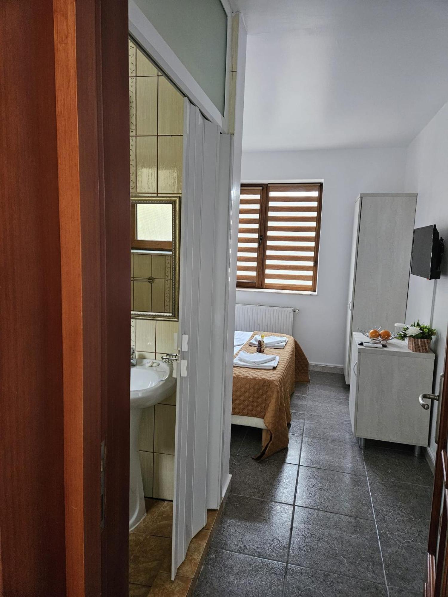 Două Mai Villa Mugur מראה חיצוני תמונה
