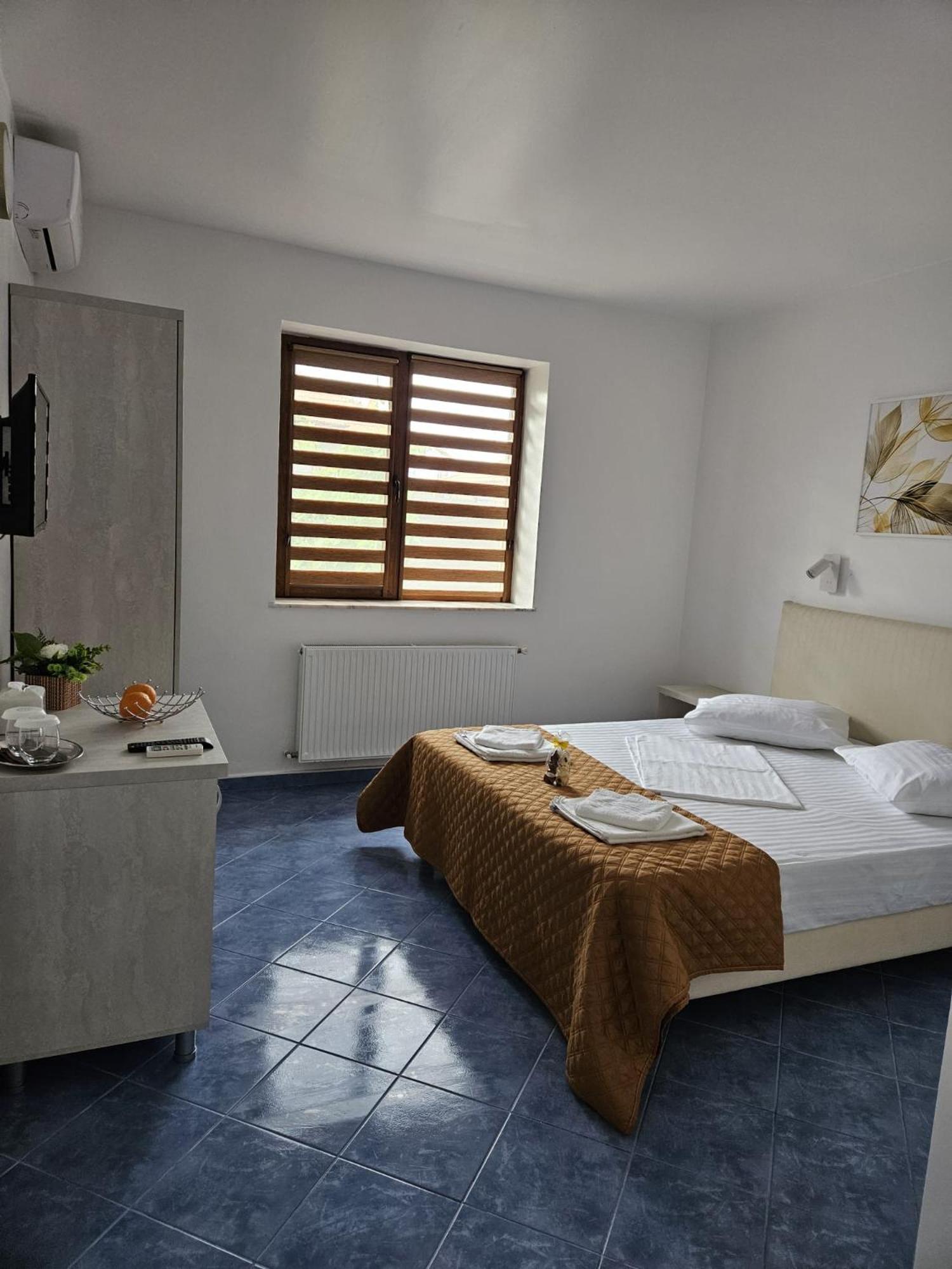 Două Mai Villa Mugur מראה חיצוני תמונה