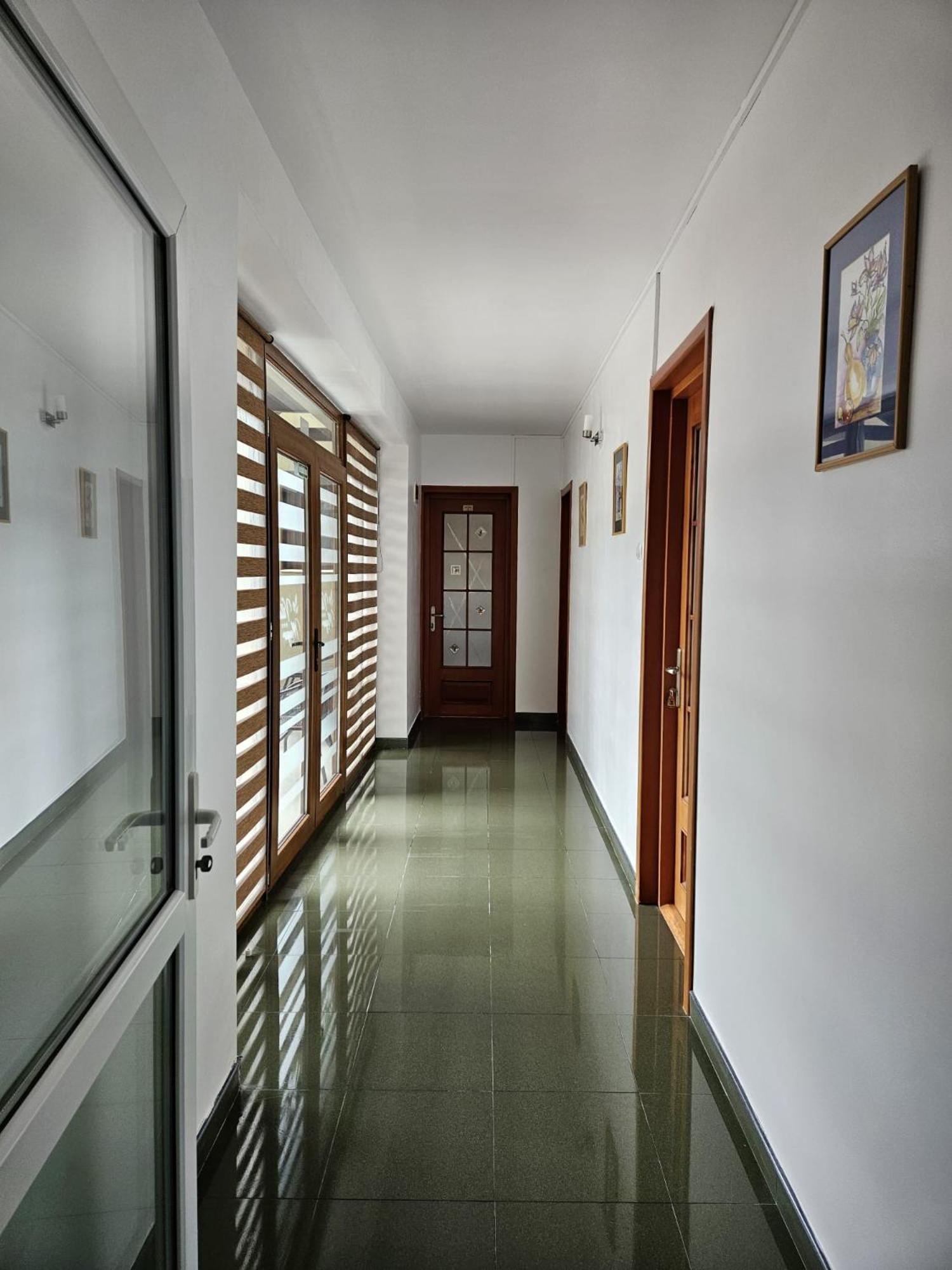 Două Mai Villa Mugur מראה חיצוני תמונה